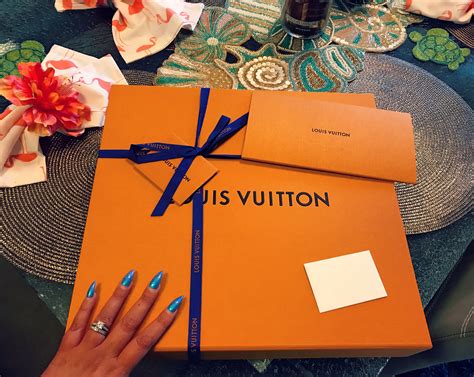 lv gift wrap